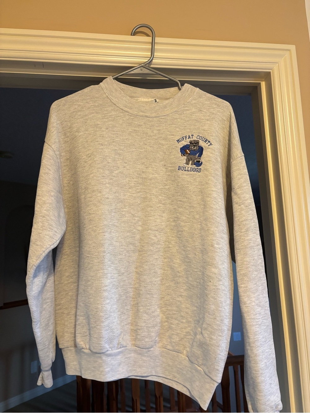 Vintage Bulldogs Men's Light Gray Crewneck Sweatshirt